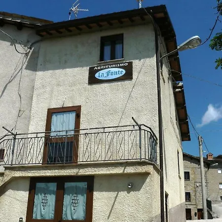 Lantgård Agriturismo La Fonte Montemonaco